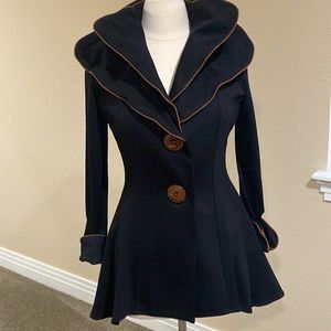 Elegant Vintage Black Blazer